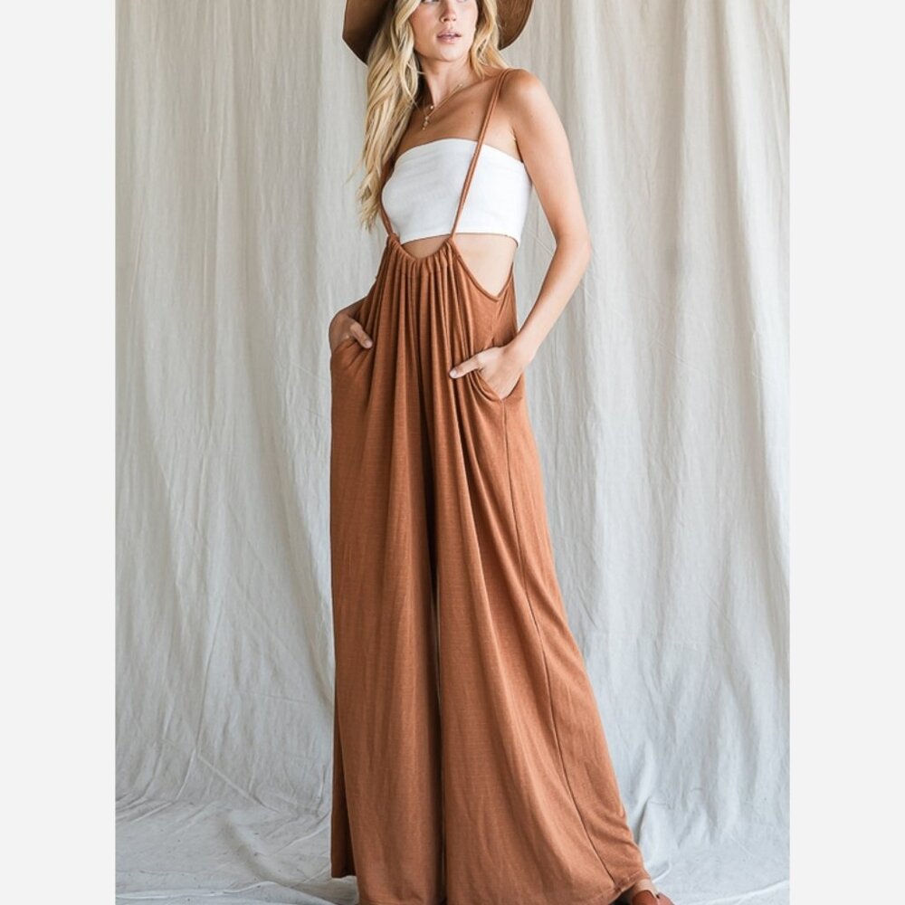 Boho Artist Jumpsuit – Wide-Leg Style with Pockets